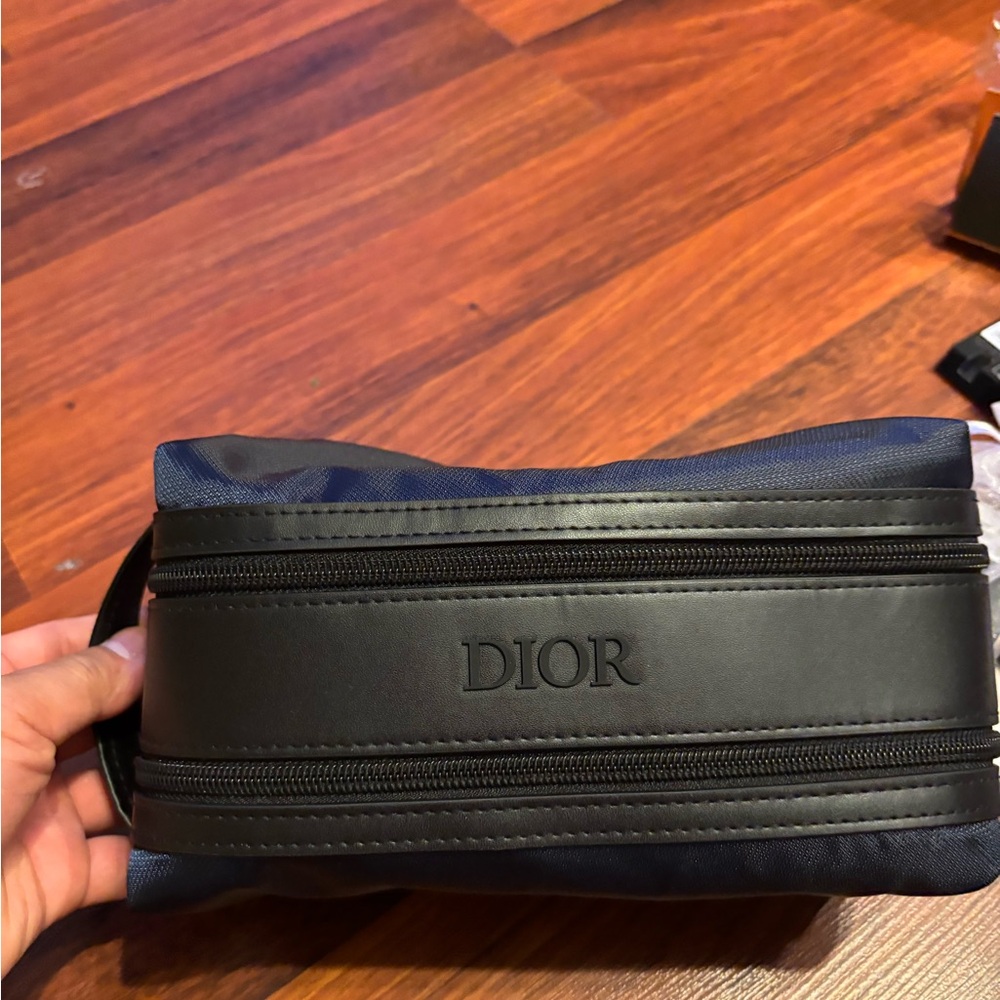 Dior Men's Toiletry Bag in Black and Navy